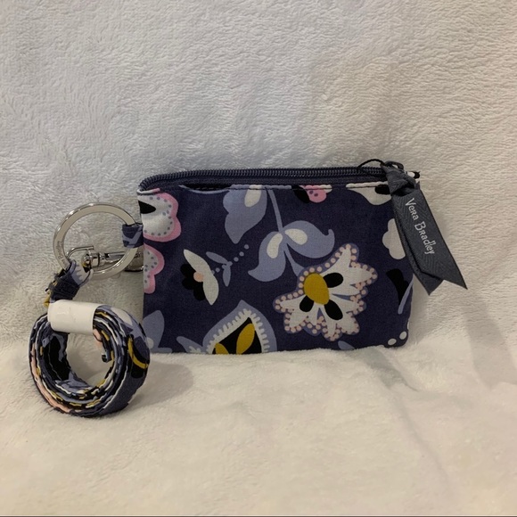 Zip ID & Lanyard - Charmont Meadows (Bees)​​ - Picture 2 of 3